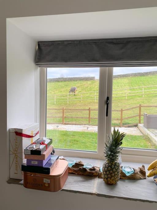 Luxury Detached Peak District Stone Barn - Dog Friendly Villa Hazelwood Екстериор снимка